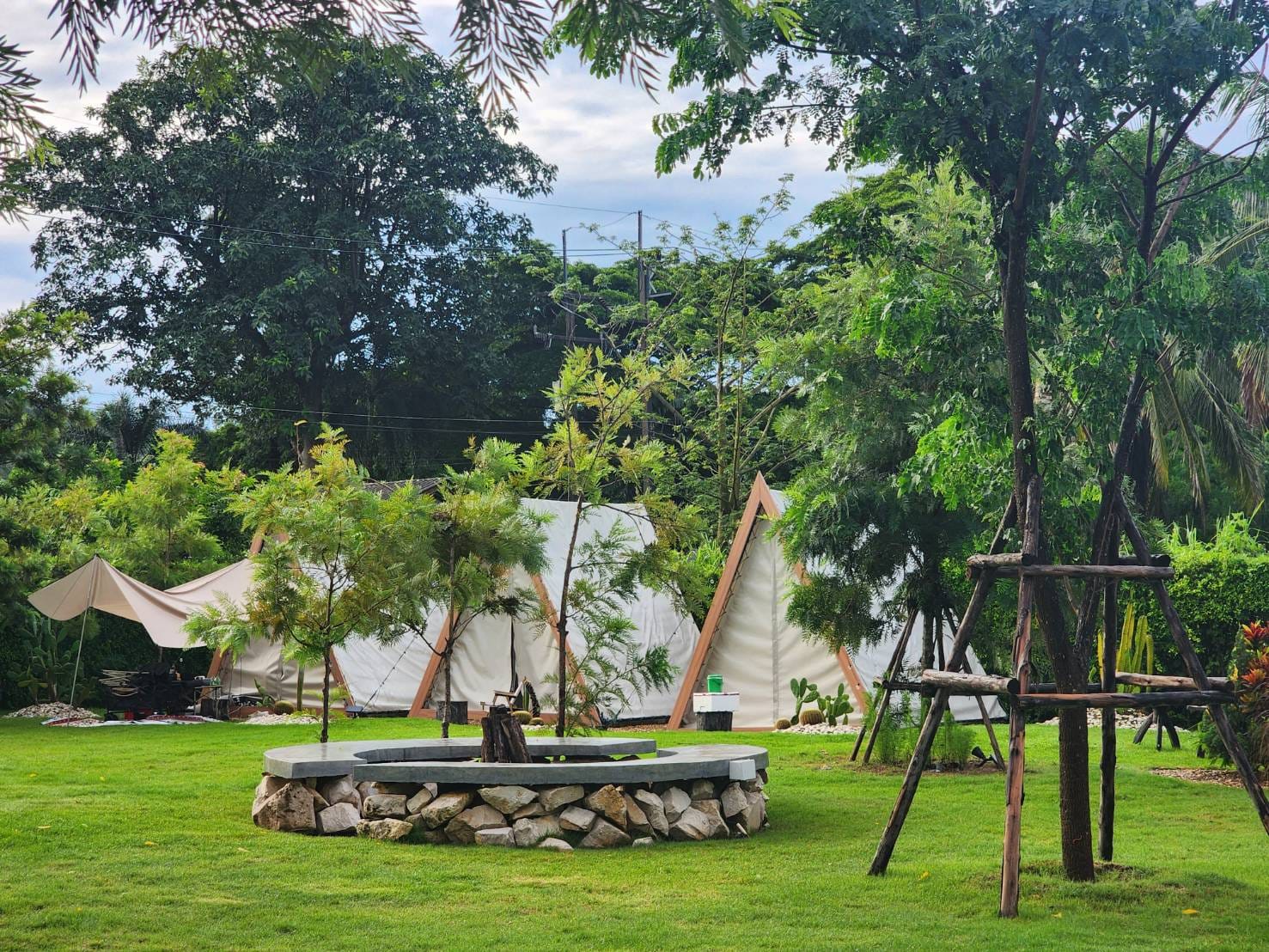 ภาพบบรยากาศภายนอกกระโจม 1 ถึง 3 - 3